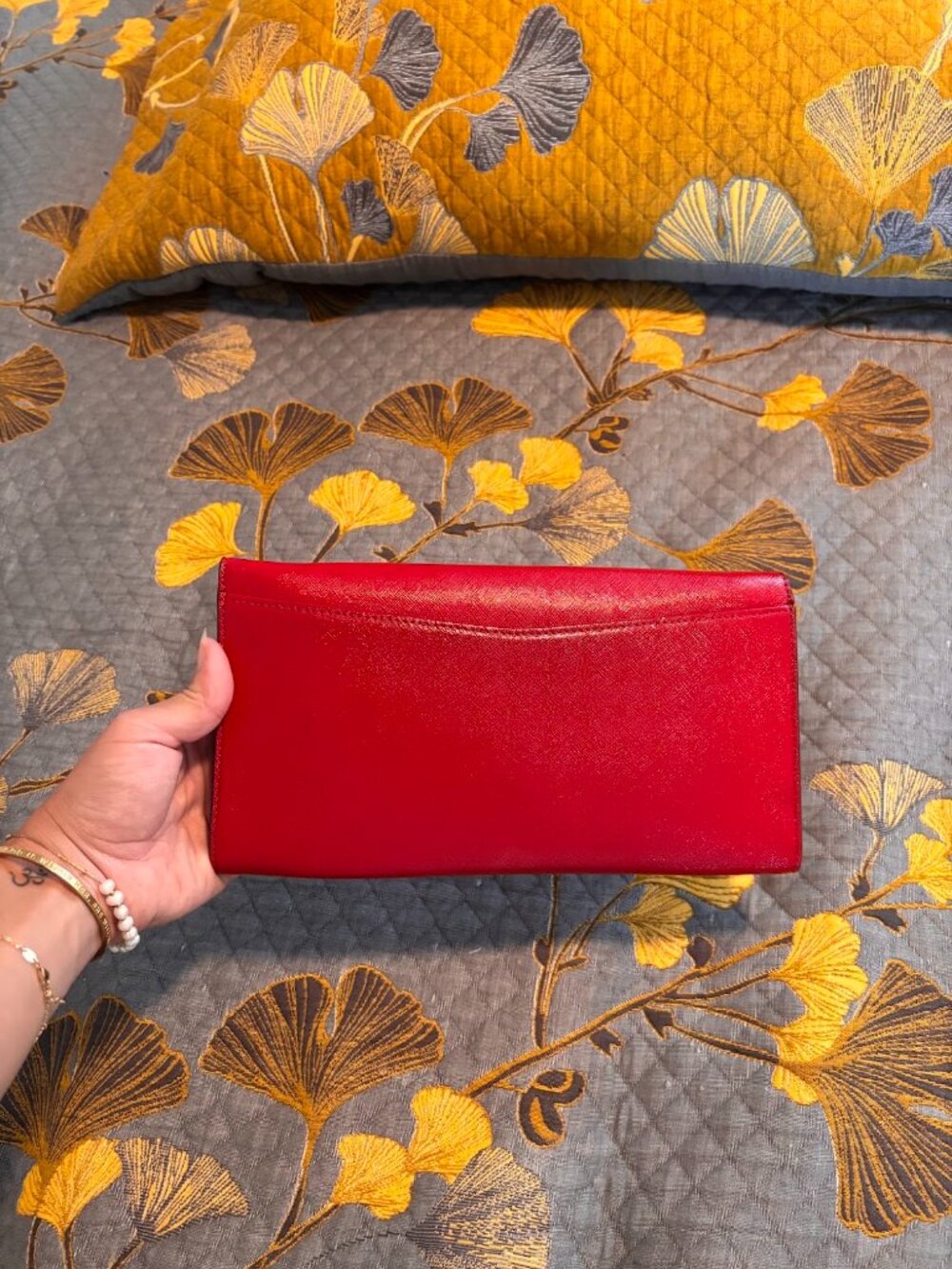 Red Handbag - Picture 4 of 4